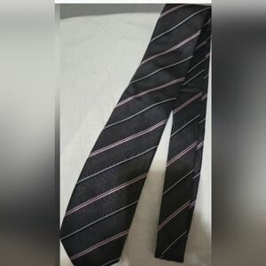 HUGOBOSS NWOT silk tie Charcoal gray, purple and navy/white thin stripe GORGEOUS